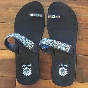 Yellow Box Jeweled Sandals. Size 10.